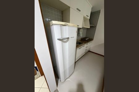 Cozinha de apartamento à venda com 1 quarto, 45m² em Itacoatiara, Niterói