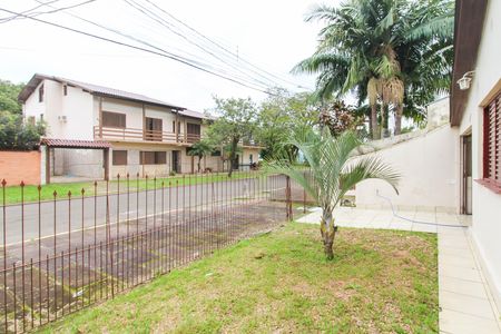 Área externa de casa à venda com 3 quartos, 199m² em Igara, Canoas