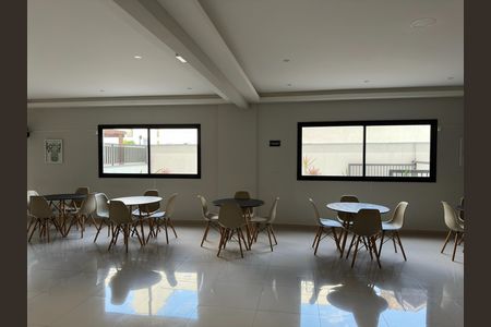 Apartamento para alugar com 65m², 2 quartos e 1 vaga