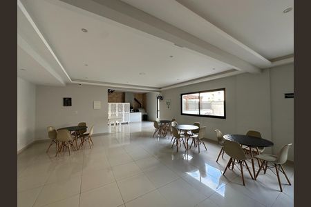 Apartamento para alugar com 65m², 2 quartos e 1 vaga Apartamento para alugar com 65m², 2 quartos e 1 vagaÁrea comum - Salão de festas