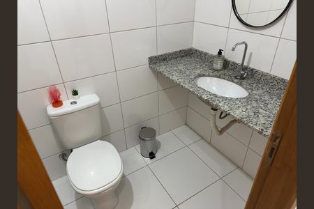Apartamento para alugar com 65m², 2 quartos e 1 vaga Apartamento para alugar com 65m², 2 quartos e 1 vagaBanheiro Corredor