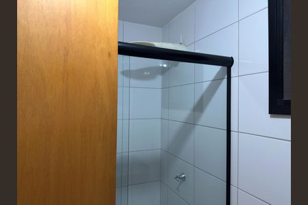 Apartamento para alugar com 65m², 2 quartos e 1 vaga Apartamento para alugar com 65m², 2 quartos e 1 vagaBanheiro Corredor