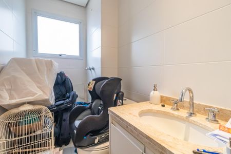 Apartamento para alugar com 124m², 3 quartos e 2 vagas Apartamento para alugar com 124m², 3 quartos e 2 vagasBanheiro da Suíte 1