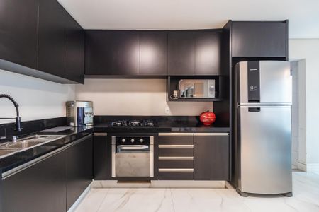 Apartamento para alugar com 124m², 3 quartos e 2 vagas Apartamento para alugar com 124m², 3 quartos e 2 vagasCozinha