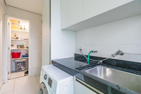 Apartamento para alugar com 124m², 3 quartos e 2 vagas Apartamento para alugar com 124m², 3 quartos e 2 vagasÁrea de Serviço
