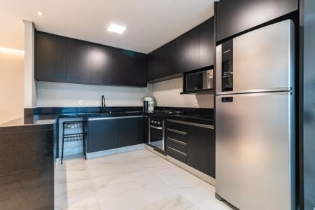 Apartamento para alugar com 124m², 3 quartos e 2 vagas Apartamento para alugar com 124m², 3 quartos e 2 vagasCozinha