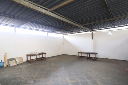 Casa à venda com 313m², 3 quartos e 2 vagasTerraço