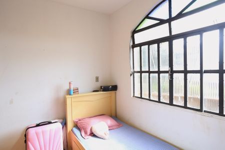 Casa à venda com 313m², 3 quartos e 2 vagasQuarto 1