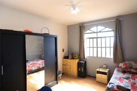 Casa à venda com 313m², 3 quartos e 2 vagasQuarto