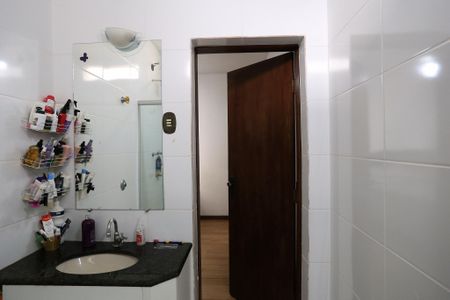 Casa à venda com 313m², 3 quartos e 2 vagasBanheiro da Suíte