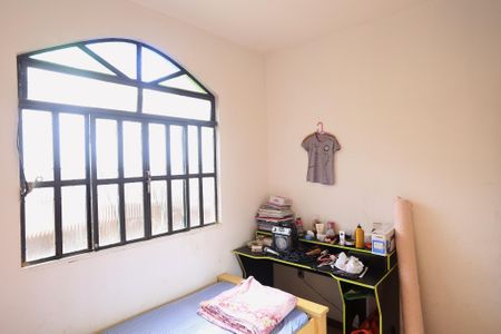 Casa à venda com 313m², 3 quartos e 2 vagasQuarto 1