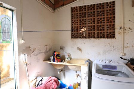 Casa à venda com 313m², 3 quartos e 2 vagasÁrea de Serviço