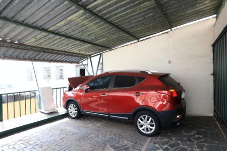 Casa à venda com 313m², 3 quartos e 2 vagasGaragem