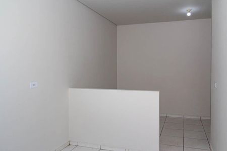 Casa à venda com 4 quartos, 250m² em Vila Tolstoi, São Paulo