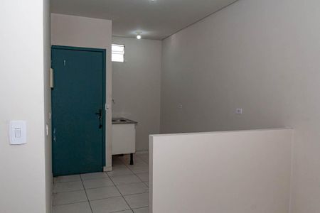 Casa à venda com 4 quartos, 250m² em Vila Tolstoi, São Paulo