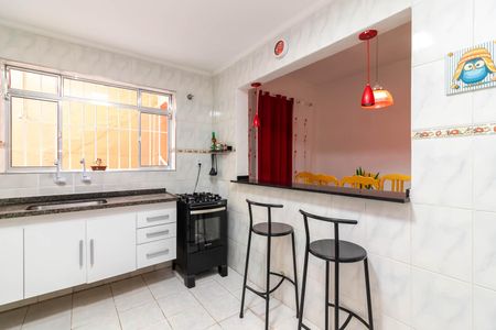 Cozinha de casa para alugar com 3 quartos, 300m² em Santa Teresinha, São Paulo