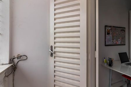 Varanda da Suíte 2 de casa para alugar com 3 quartos, 300m² em Santa Teresinha, São Paulo