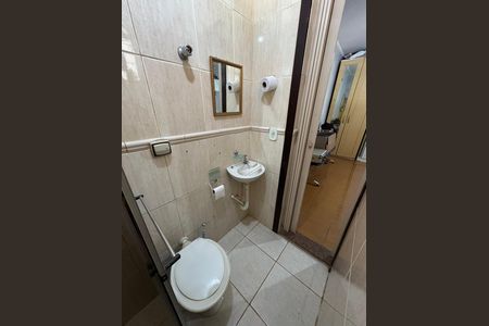 Banheiro da Suíte 4 Anexo 2 de casa à venda com 6 quartos, 390m² em Conjunto 20, Brasília