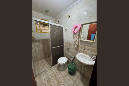 Casa à venda com 390m², 6 quartos e 7 vagas Casa à venda com 390m², 6 quartos e 7 vagasBanheiro 1 Anexo 2