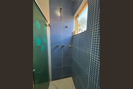 Casa à venda com 390m², 6 quartos e 7 vagas Casa à venda com 390m², 6 quartos e 7 vagasBanheiro da Suíte 2 Anexo 1
