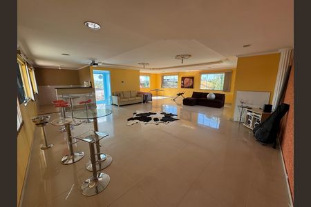 Casa à venda com 390m², 6 quartos e 7 vagas Casa à venda com 390m², 6 quartos e 7 vagasÁrea comum - Salão de festas