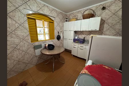Casa à venda com 390m², 6 quartos e 7 vagas Casa à venda com 390m², 6 quartos e 7 vagasCozinha Anexo 2