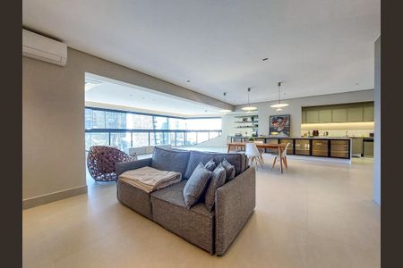Apartamento para alugar com 227m², 3 quartos e 4 vagasSala