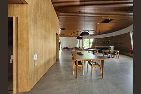 Apartamento para alugar com 227m², 3 quartos e 4 vagasÁrea comum - Salão de festas