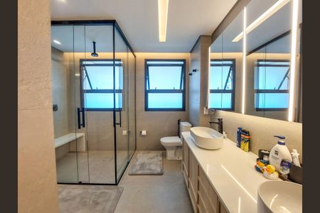 Apartamento para alugar com 227m², 3 quartos e 4 vagasBanheiro da Suíte 3