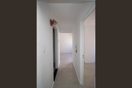 Apartamento para alugar com 55m², 2 quartos e sem vaga Apartamento para alugar com 55m², 2 quartos e sem vagaCorredor