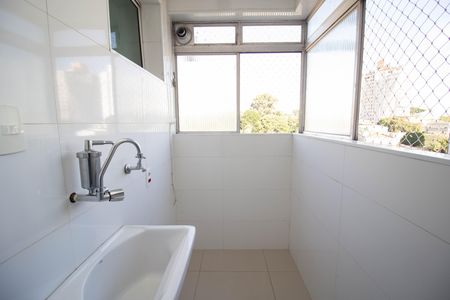 Apartamento para alugar com 55m², 2 quartos e sem vaga Apartamento para alugar com 55m², 2 quartos e sem vagaÁrea de Serviço