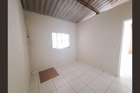 Casa para alugar com 2 quartos, 100m² em Jardim Revista, Suzano