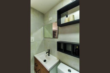 Apartamento para alugar com 50m², 2 quartos e 1 vaga Apartamento para alugar com 50m², 2 quartos e 1 vagaBanheiro