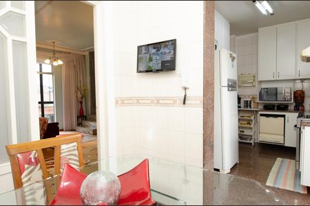 Apartamento à venda com 129m², 3 quartos e 2 vagas Apartamento à venda com 129m², 3 quartos e 2 vagasCopa