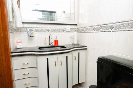 Apartamento à venda com 129m², 3 quartos e 2 vagas Apartamento à venda com 129m², 3 quartos e 2 vagasBanheiro da Suíte