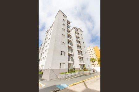 Fachada do bloco de apartamento para alugar com 2 quartos, 62m² em Jardim São Luiz, Barueri