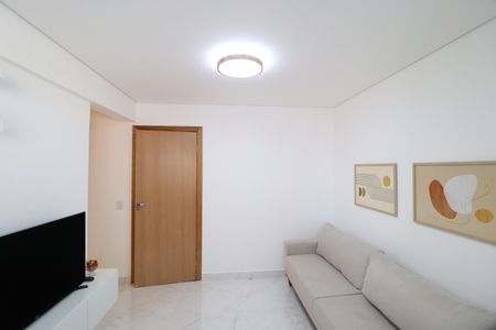 Apartamento para alugar com 45m², 2 quartos e 1 vagaSala