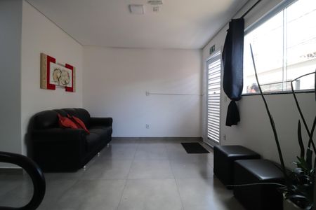 Apartamento para alugar com 45m², 2 quartos e 1 vagaHall social