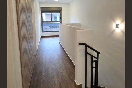 Casa de Condomínio para alugar com 3 quartos, 230m² em Tamboré, Barueri