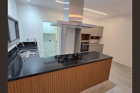 Cozinha de casa de condomínio para alugar com 3 quartos, 230m² em Tamboré, Barueri