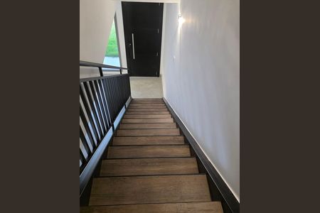 Casa de Condomínio para alugar com 3 quartos, 230m² em Tamboré, Barueri