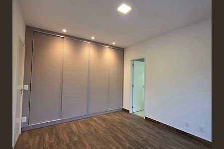 Quarto de casa de condomínio para alugar com 3 quartos, 230m² em Tamboré, Barueri