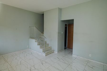 Sala de casa para alugar com 3 quartos, 270m² em Campo Grande, Rio de Janeiro