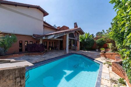 Casa de condomínio à venda com 452m², 4 quartos e 4 vagas Casa de condomínio à venda com 452m², 4 quartos e 4 vagasFoto 02