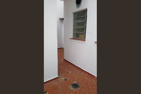 Foto 15 de casa para alugar com 4 quartos, 248m² em Vila Bertioga, São Paulo