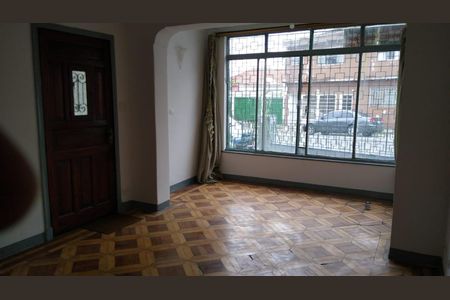 Casa para alugar com 4 quartos, 248m² em Vila Bertioga, São Paulo
