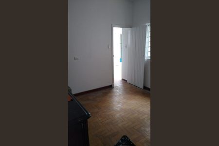 Foto 12 de casa para alugar com 4 quartos, 248m² em Vila Bertioga, São Paulo