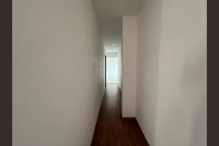 Corredor de apartamento para alugar com 1 quarto, 80m² em Aeroporto, Juiz de Fora
