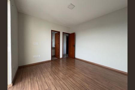 Apartamento para alugar com 120m², 3 quartos e 1 vaga Apartamento para alugar com 120m², 3 quartos e 1 vagaSuíte