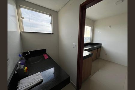 Apartamento para alugar com 120m², 3 quartos e 1 vaga Apartamento para alugar com 120m², 3 quartos e 1 vagaCozinha e Área de Serviço